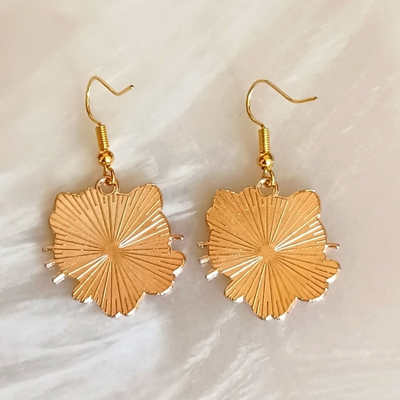 Sanrio Hello Kitty 3D Handmade Earrings - Picture 3 of 4